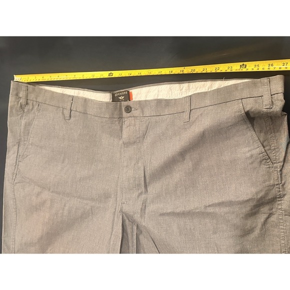 Dockers Mens Supreme Flex Grey Heathered Flat Front Shorts Size 54 Water Less - Picture 2 of 14